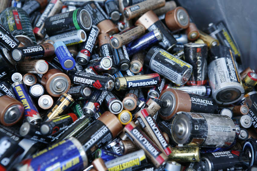 Gevaarlijk afval / Batterijen